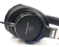 ポール・スミス、オーディオテクニカとコラボした世界限定500台の