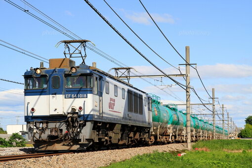 EF64大宮色が牽引するタキ貨物 写真素材 [3170653] - フォトライブラリー