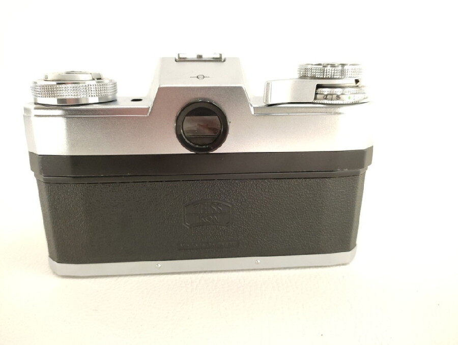 フィルムカメラ ZEISS IKON Contarex I をお買取入荷しました。｜2022