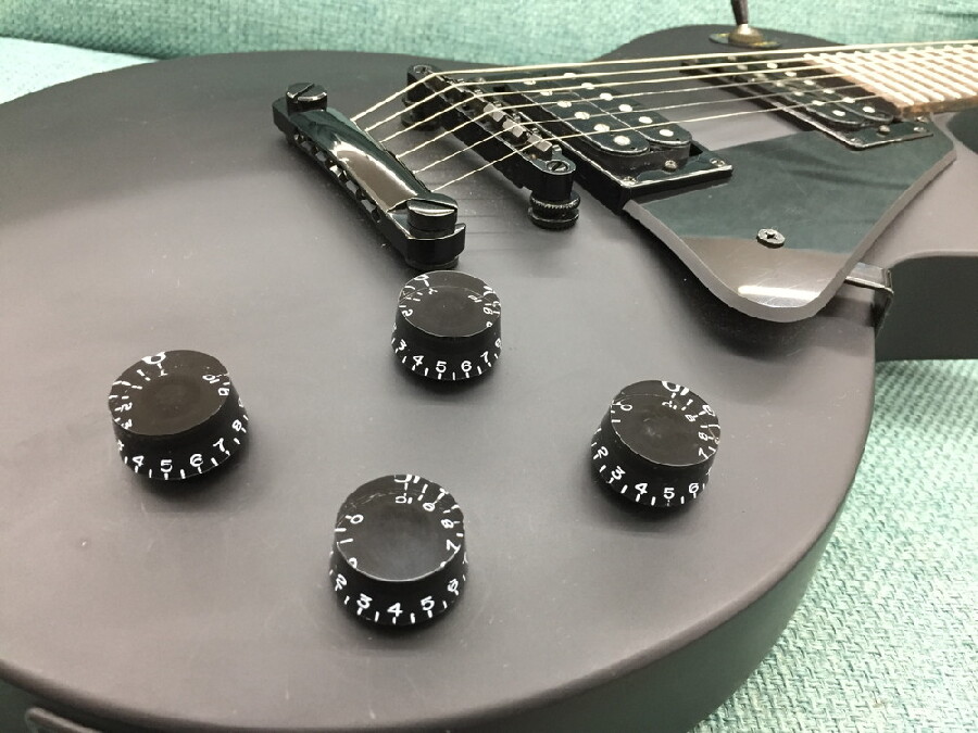 Epiphone「Goth Les Paul Studio Plain Black」 入荷しました