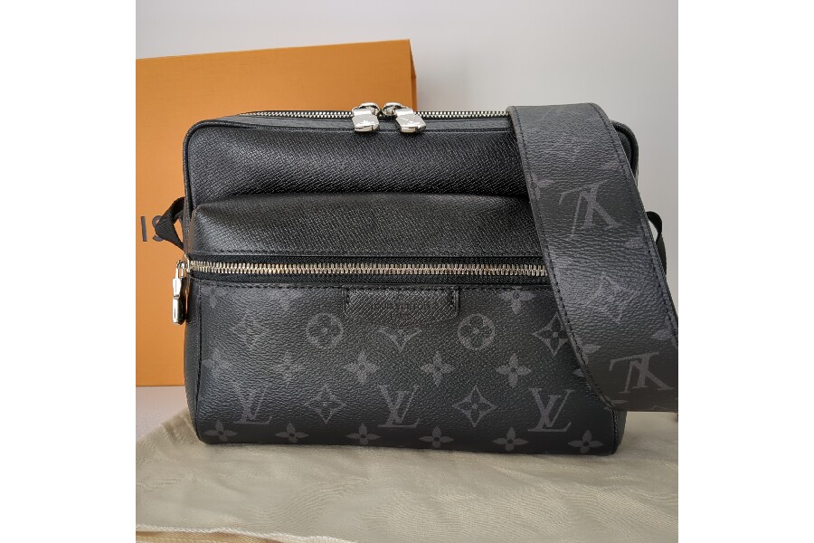 ルイ・ ヴィトン（LOUIS VUITTON）アウトドア・メッセンジャーPM