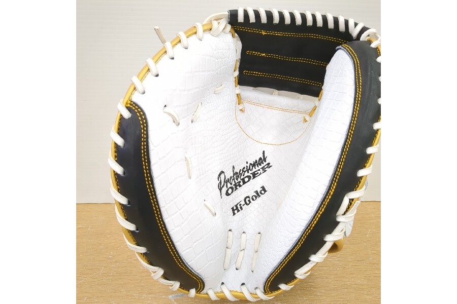ハイゴールド(Hi-Gold)硬式キャッチャーミット左利き用が入荷致しまし