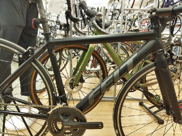 おススメのニュートラルロード! コスパも最高です！FELT F75 のご紹介