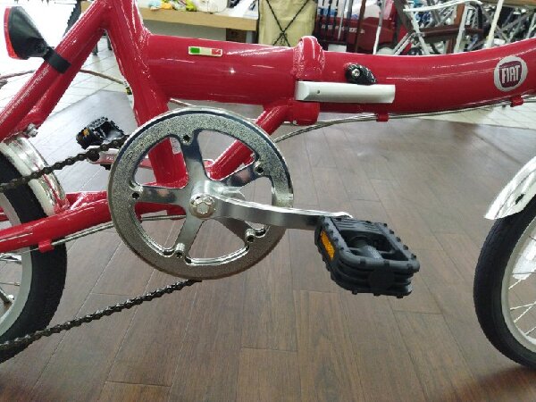 車に積んでお出かけ！おしゃれミニ折り畳み自転車! FIAT 折り畳み