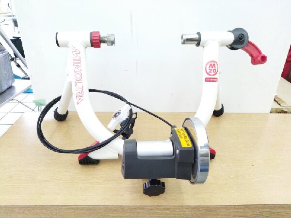 稀少!ミニベロ専用サイクルトレーナー！MINOURA M20-V の紹介です