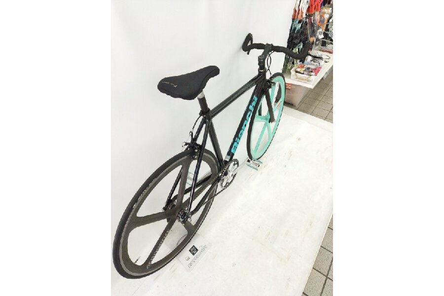 街乗りにおススメ！Bianchi Pista Dalmine の紹介です。｜2023年10月26