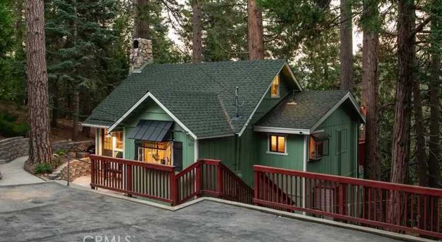 Charming 1920s Cabin in the Woods Lists for $369K in Twin Peaks