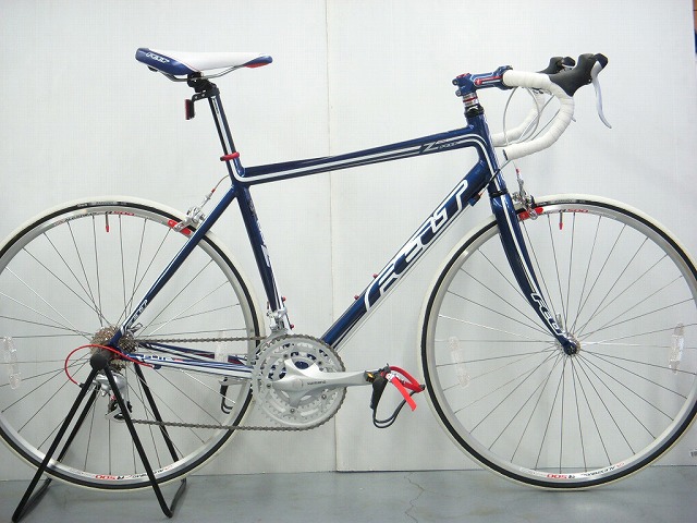 早くもFELT(フェルト)の2011年モデルが入荷してまいりました