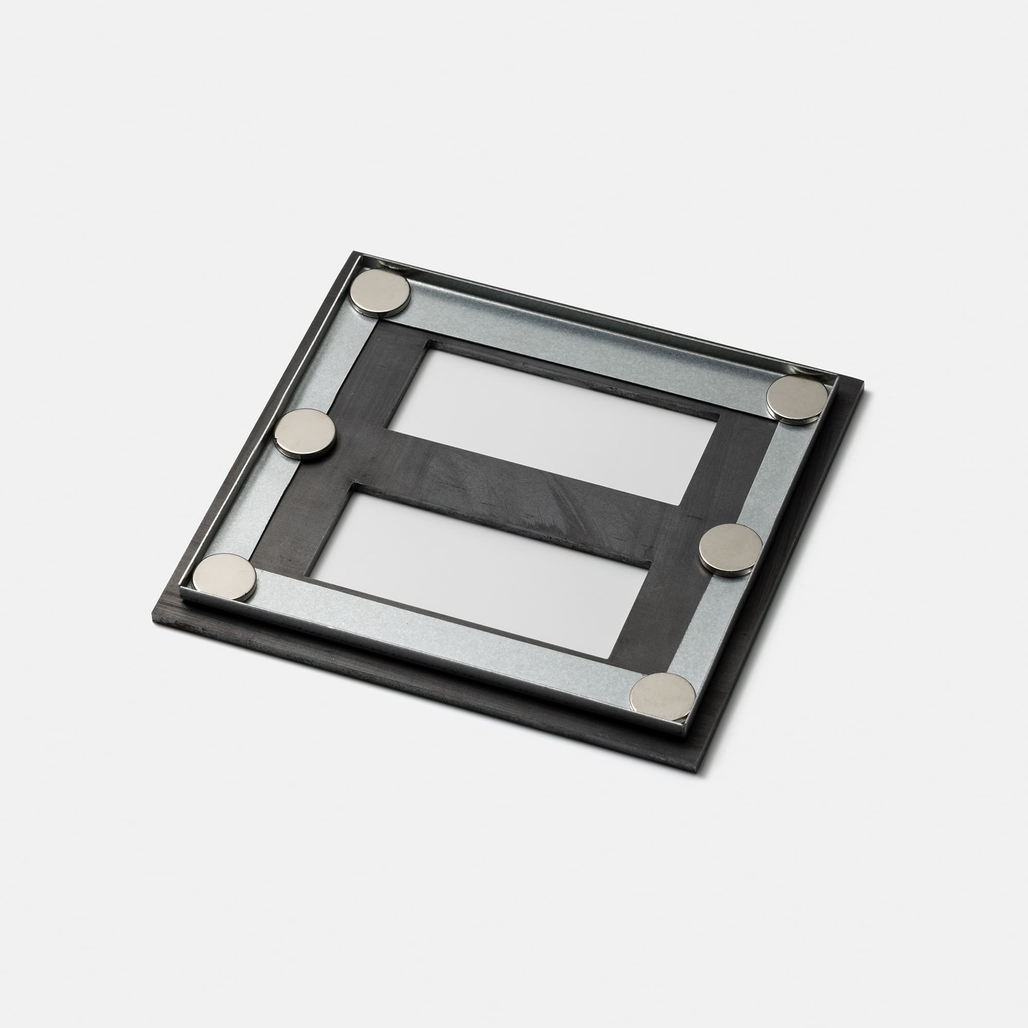 メタルスイッチプレート 鉄 2連 3口用 | LT-PS009-19-G141 | スイッチ