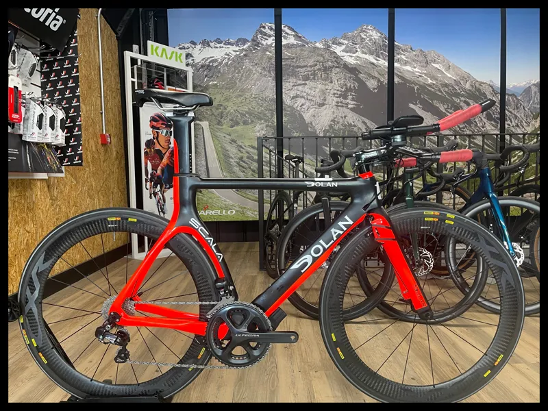 2016 Dolan Scala Mens carbon Time Trial Bike in Black
