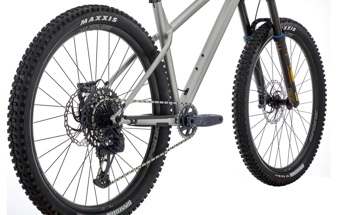 Commencal Meta HT AM Ohlins Edition — Ready Set Pedal