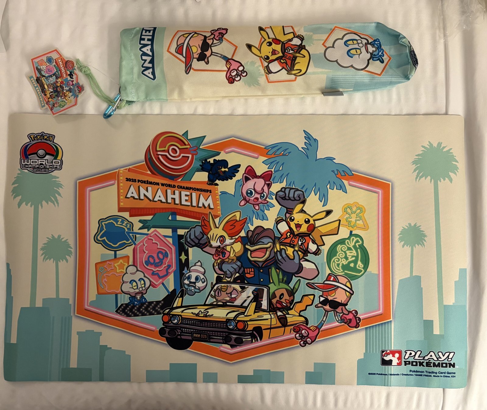 WCS2025 アナハイム カーシーン スタジャンピカチュウ プレイマット