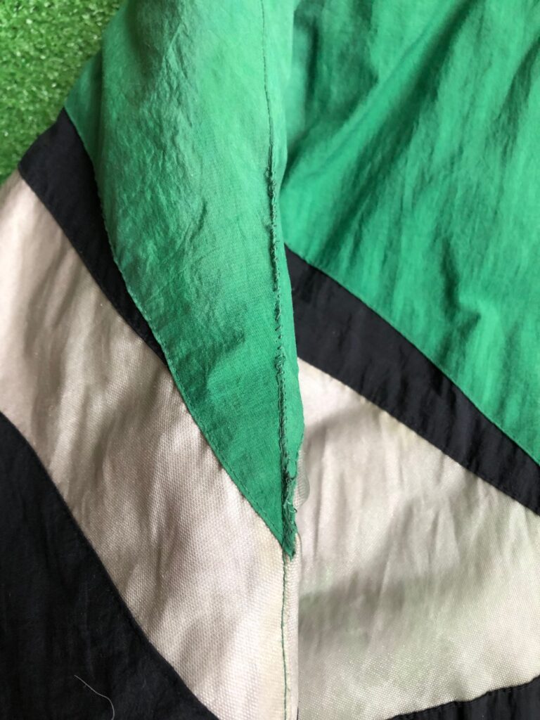 90's Philadelphia Eagles Pro Player NFL Heavy Weight Jacket Size