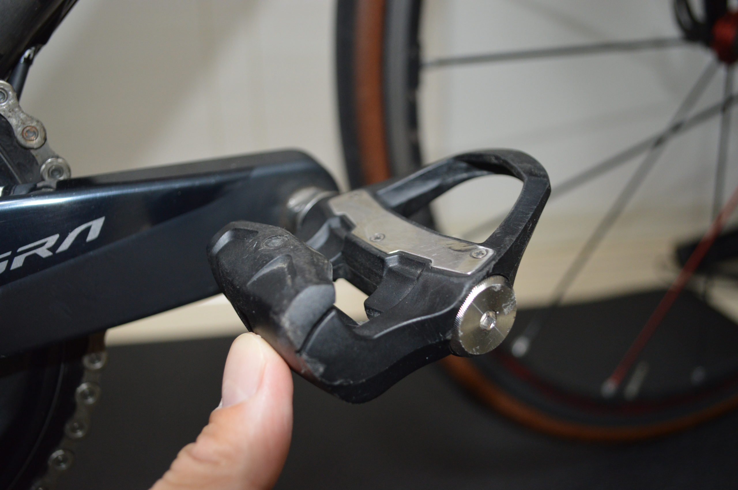 ベクター3オーナー必見！ 新パワーメーターへ換装するペダルボディ