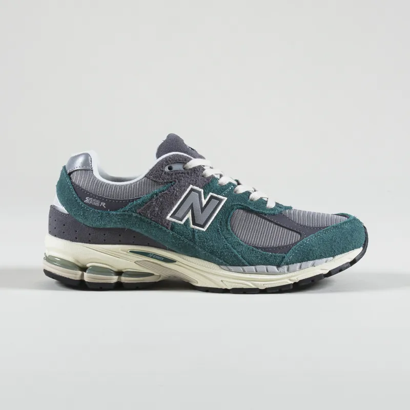 New Balance 2002R Shoes Trainers New Spruce Green