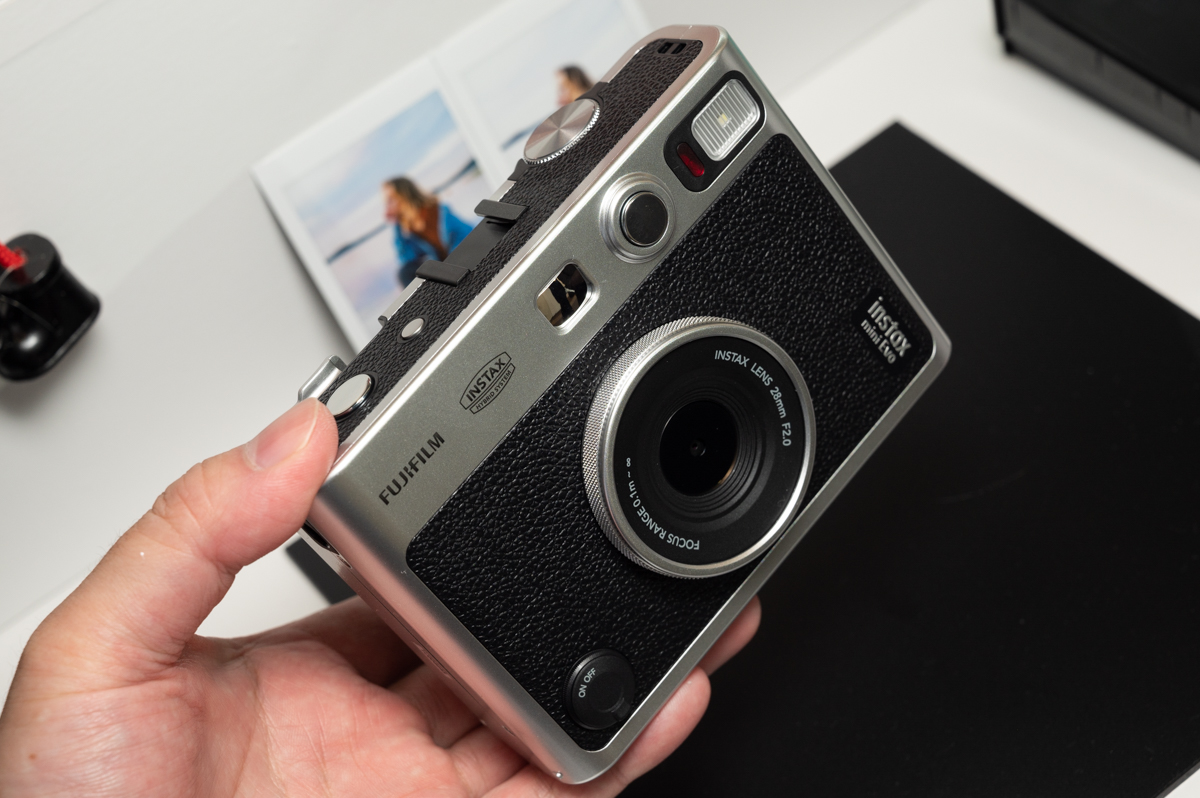 映え”から“エモ”へ フィルムカメラの手触りを再現するチェキ - Impress