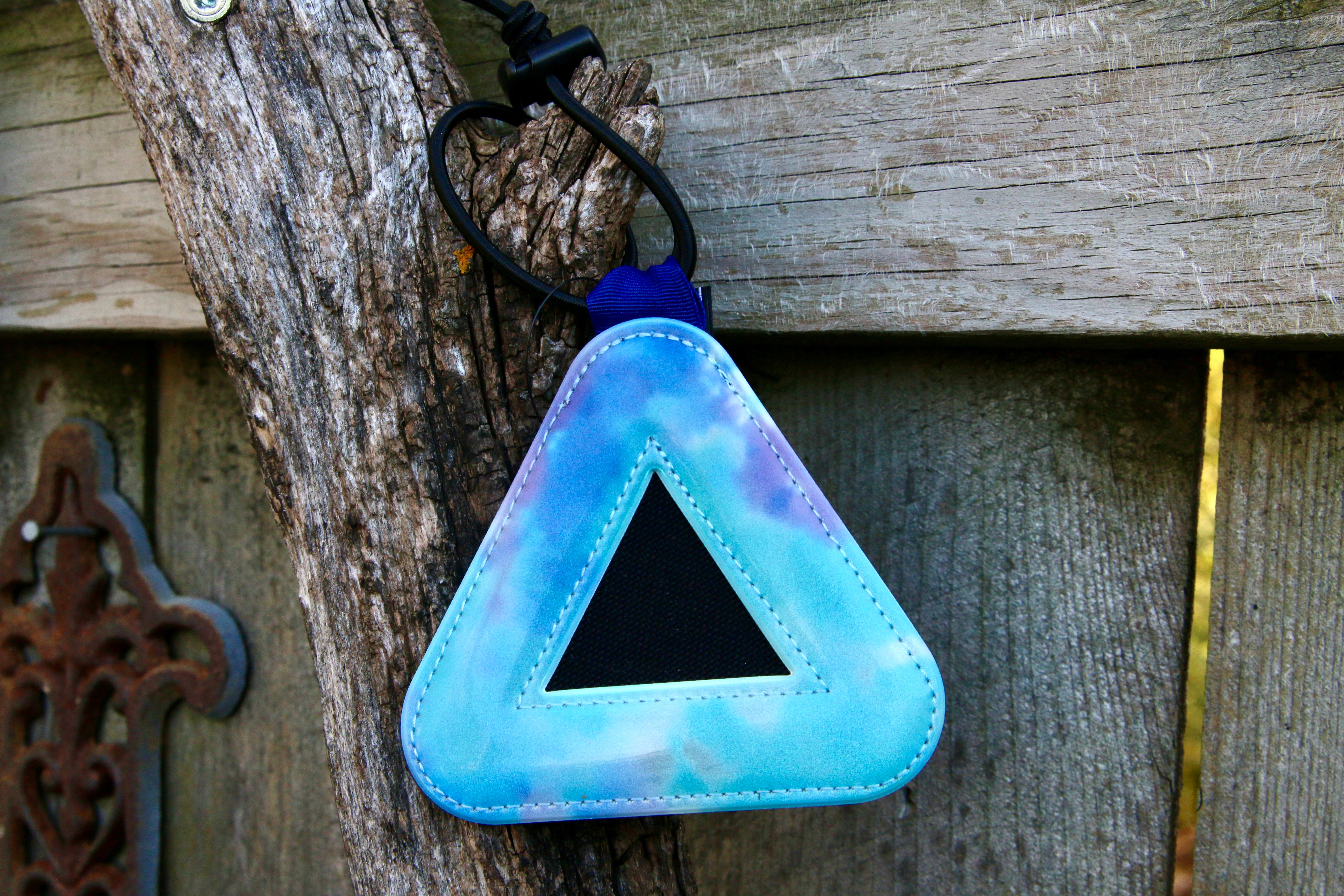 Blue Lug Triangle Reflector – Wilde Bicycle Co.