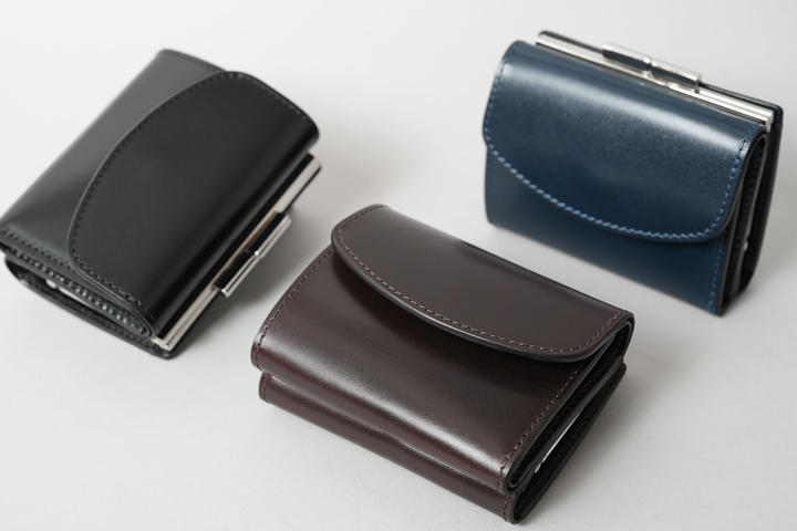 サドルプルアップを使用した がま口付き三つ折り財布・FERMOIRについて