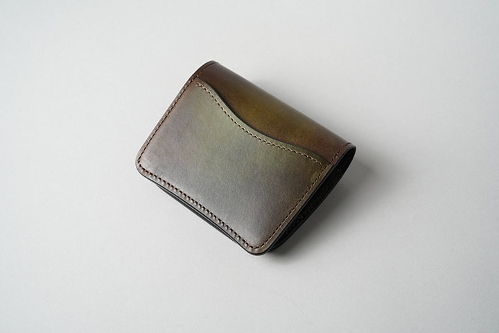 まるで絵画のようなレザーアイテム・スフマートシリーズが復刻されまし