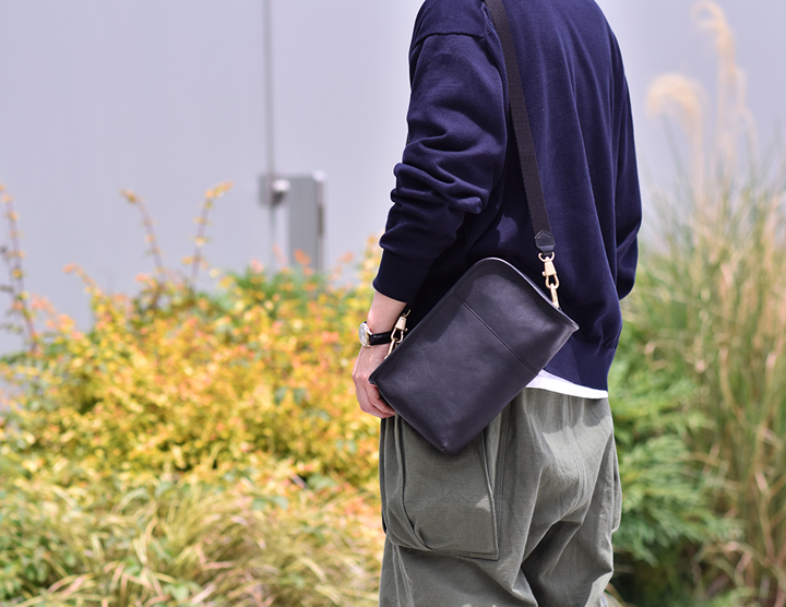 ミニショルダーバッグ・COLLIER（コリアー）についてのお話