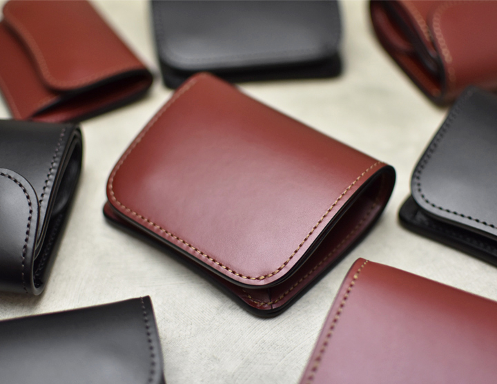 ロイドヴァッシュを使用した革小物についてのお話 | WILDSWANS