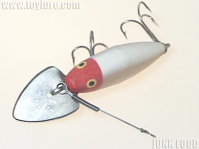 JUNK FOOD item: T-1870 Cisco-Kid シスコキッド