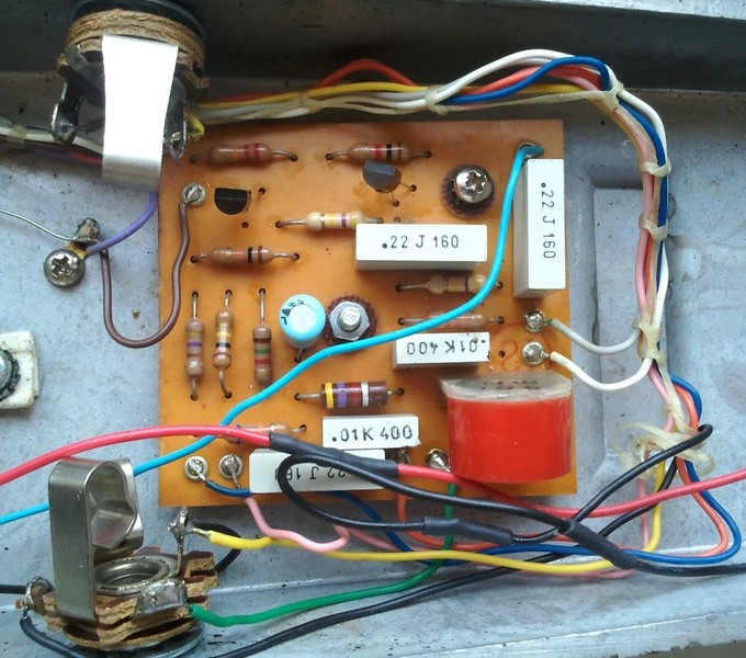 TONEHOME - the World of Vintage Guitar Effects Pedals - Mr. Cry