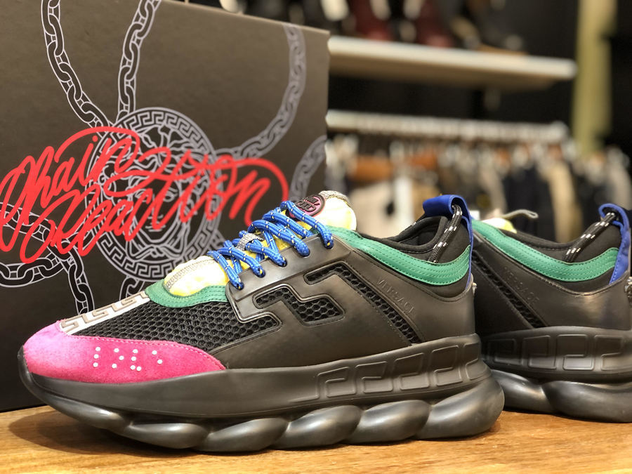 ラグジュアリーブランド【VERSACE/ヴェルサーチ】ダッドスニーカー買取