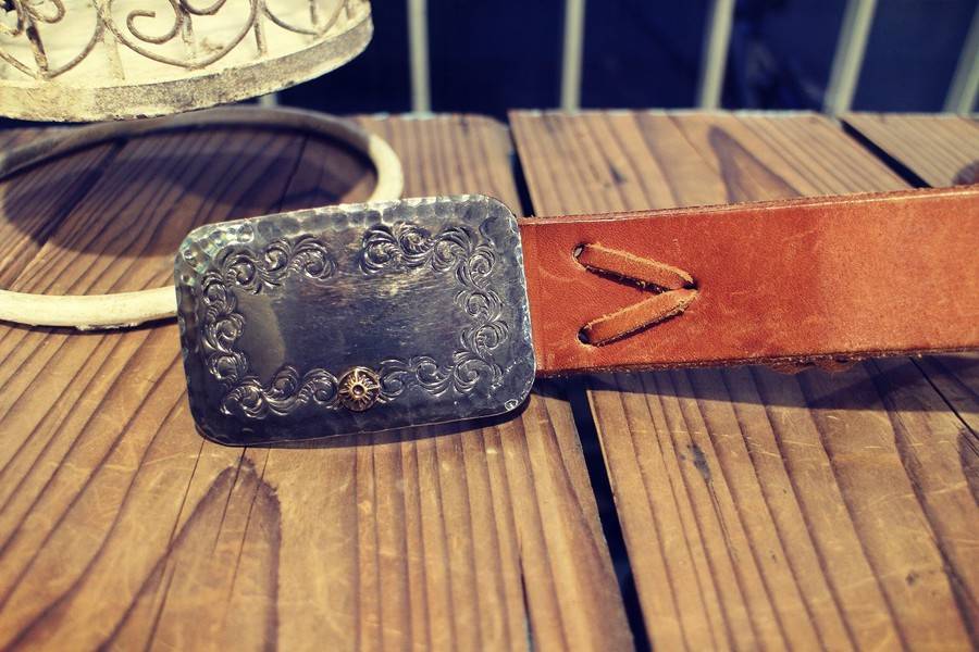 アリゾナフリーダムベルト 羽根バックル付き L-22d | レザー,レザー