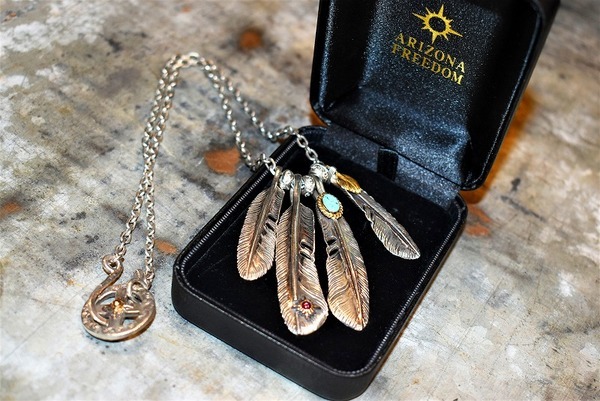 ARIZONA FREEDOM / アリゾナ フリーダム】カスタムフェザーネックレス