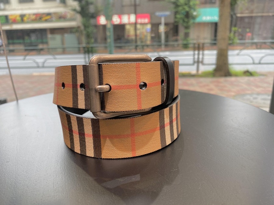 BURBERRY LONDON/バーバリーロンドン】ノヴァチェックベルトが入荷致し