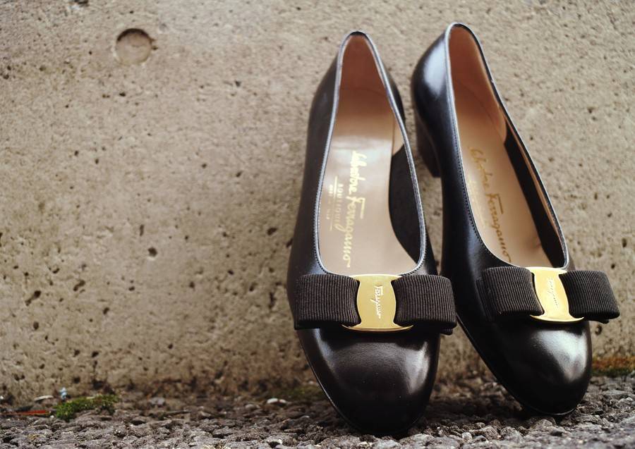 永遠の定番。フェラガモ ヴァラリボンパンプス[2016.04.16発行]｜トレ