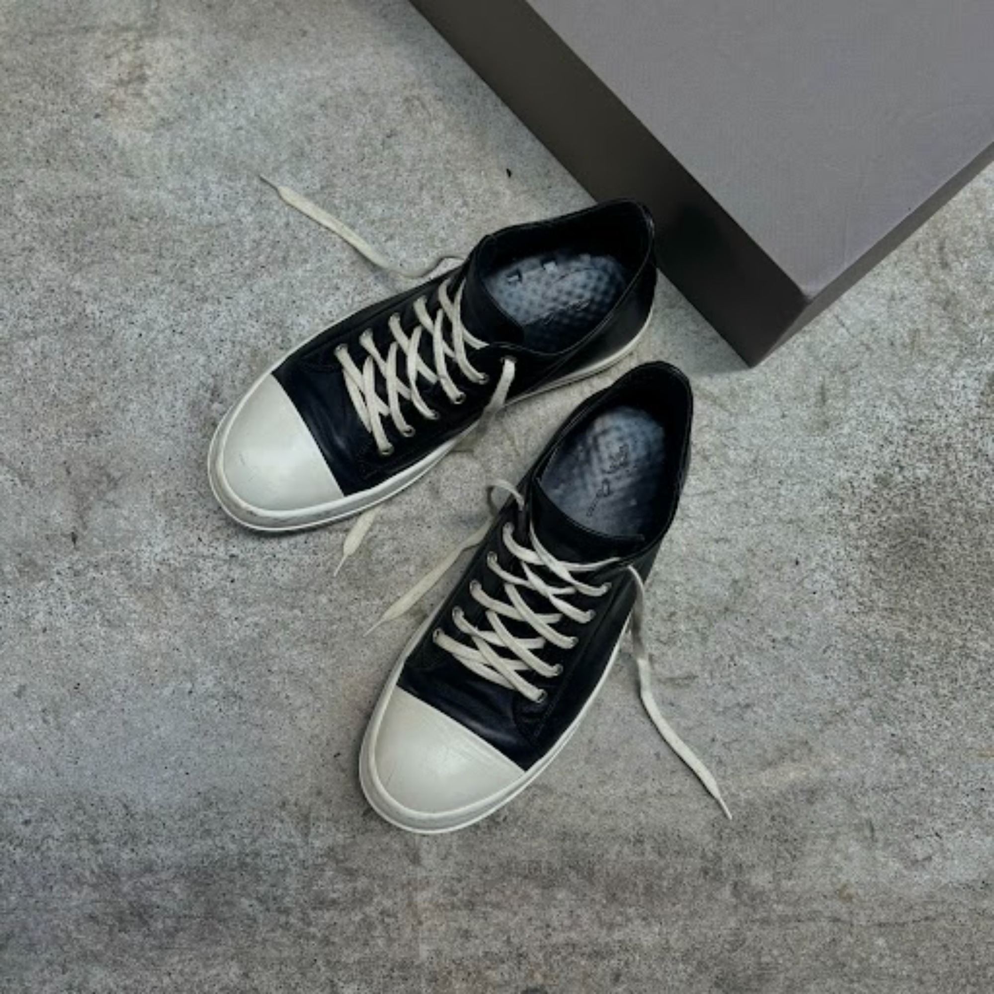 RICK OWENS / リックオウエンス 】より【LPO LOW SNEAKERS/RICK OWENS