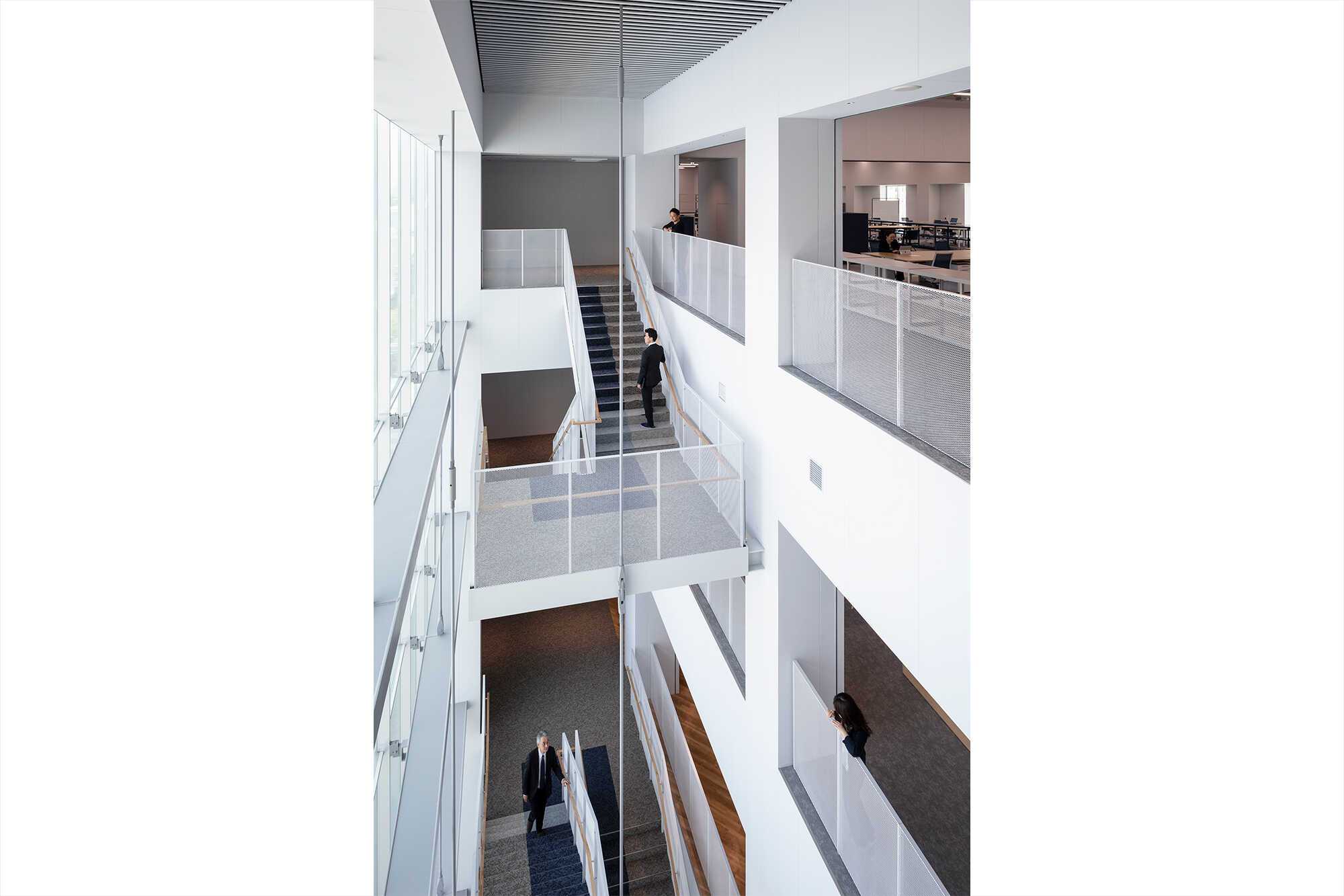 2024.09 「パナソニック 空質空調社 Green-Air-Wing」が日経ニュー