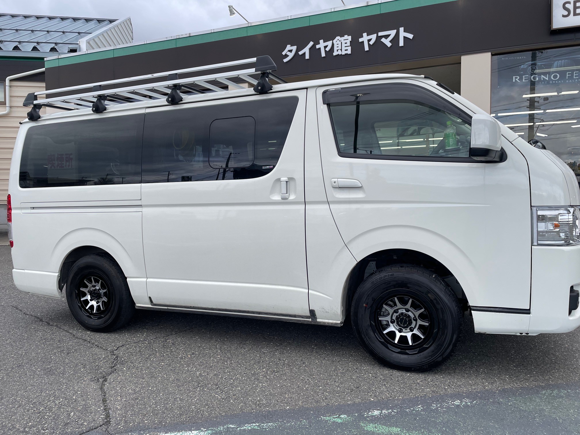 ハイエース × MUD VANCE 06 | 店舗おススメ情報 | タイヤ館 ヤマト