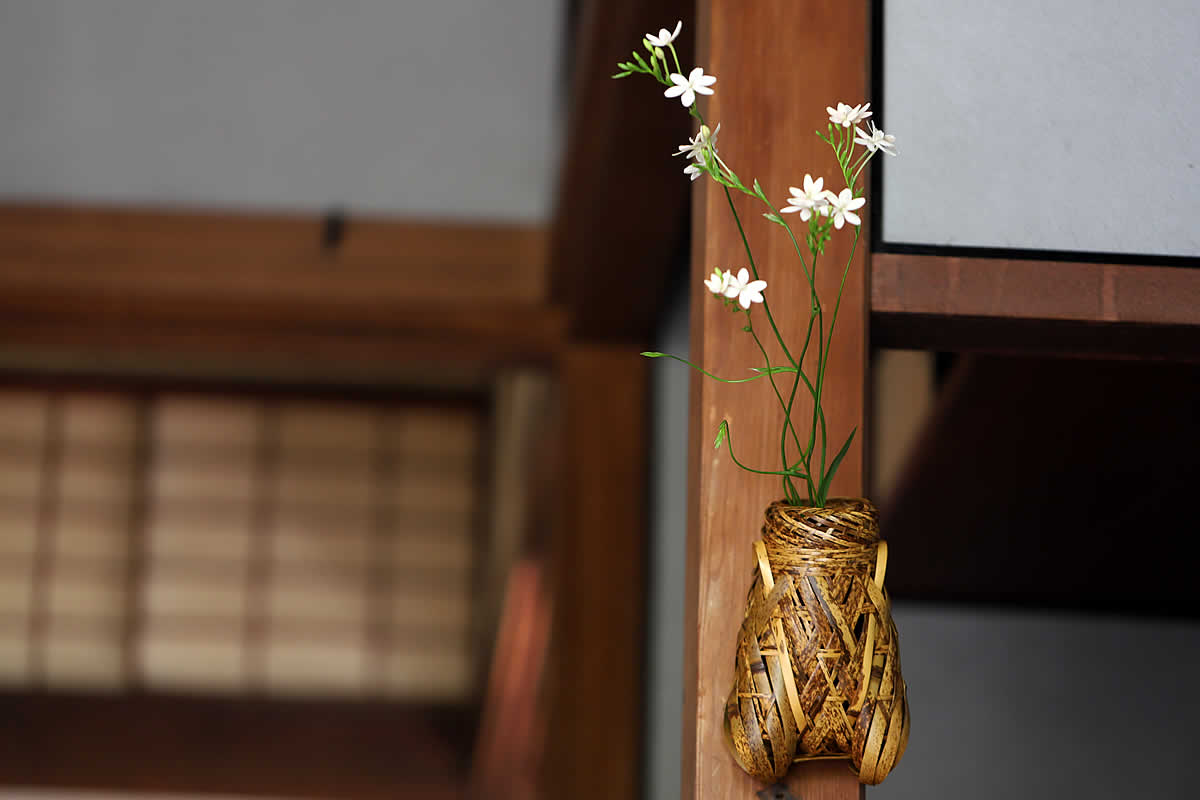 虎竹掛け花籠 蝉 | 虎斑竹専門店 竹虎