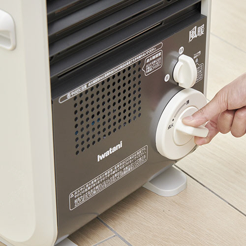 たのめーる】岩谷産業 カセットガスファンヒーター 風暖(KAZEDAN