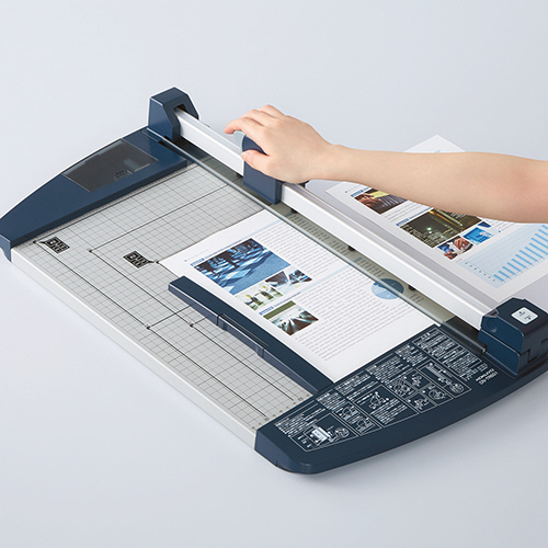 たのめーる】コクヨ ペーパーカッター ロータリー式 チタン加工刃 40枚