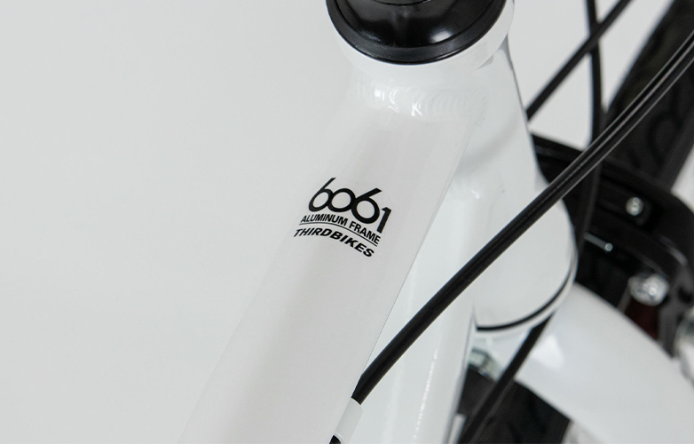 FESCROSS（2025モデル） - THIRDBIKES