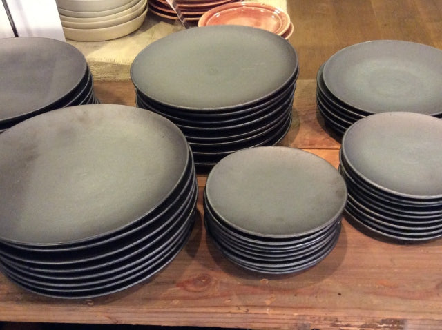 HARVEST kuro フラット プレート 信楽焼 皿 21cm – THE HARVEST ONLINE