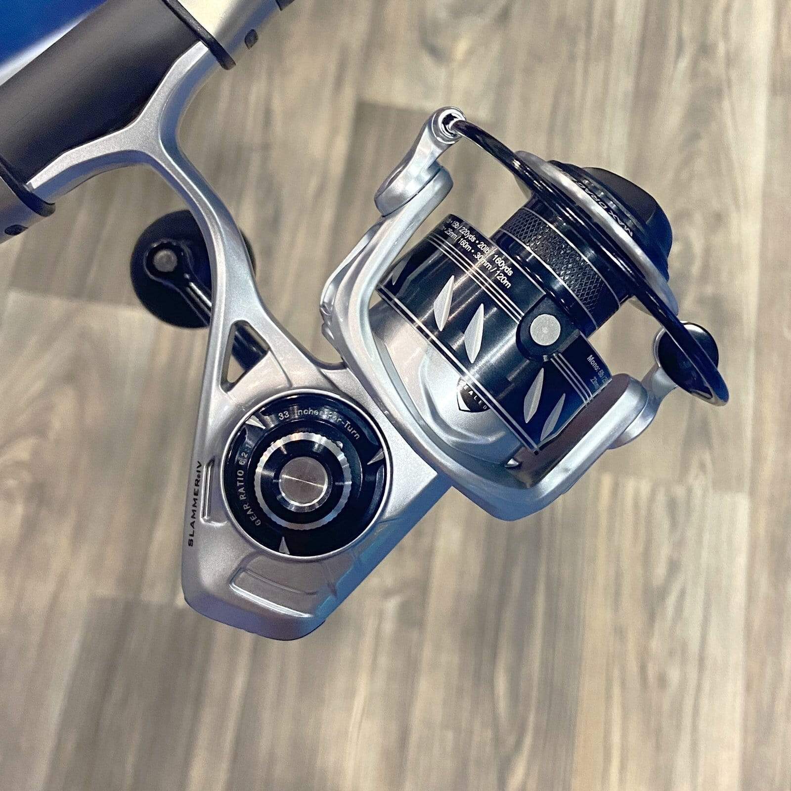 PENN SLAMMER IV DX SPINNING REEL