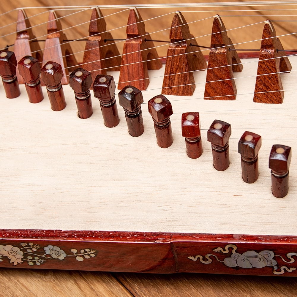 送料無料 民族楽器 琴 箏 dan ベトナムの琴（ダン・トラン） 螺鈿装飾