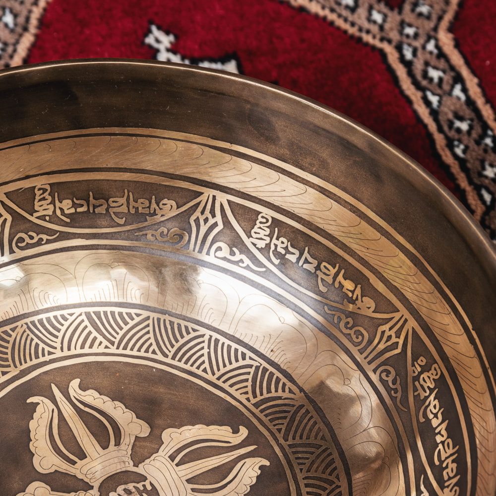 一点物】チベタンアンティックシンギングボウル【音階：E】約1682g