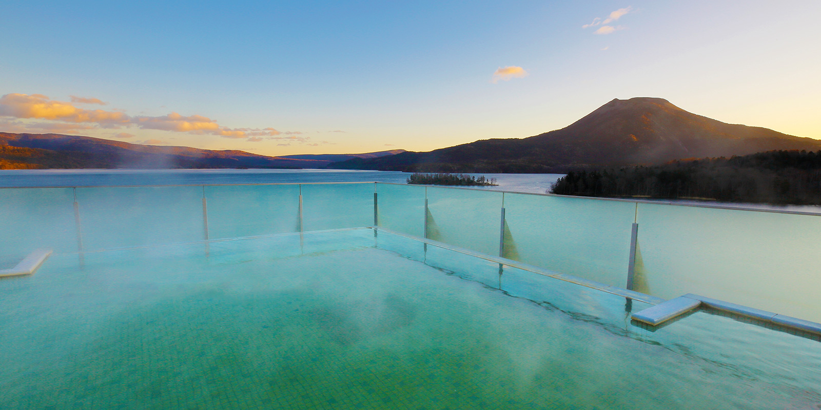 本館8階大浴場 | 北海道阿寒湖温泉の旅館 あかん遊久の里 鶴雅