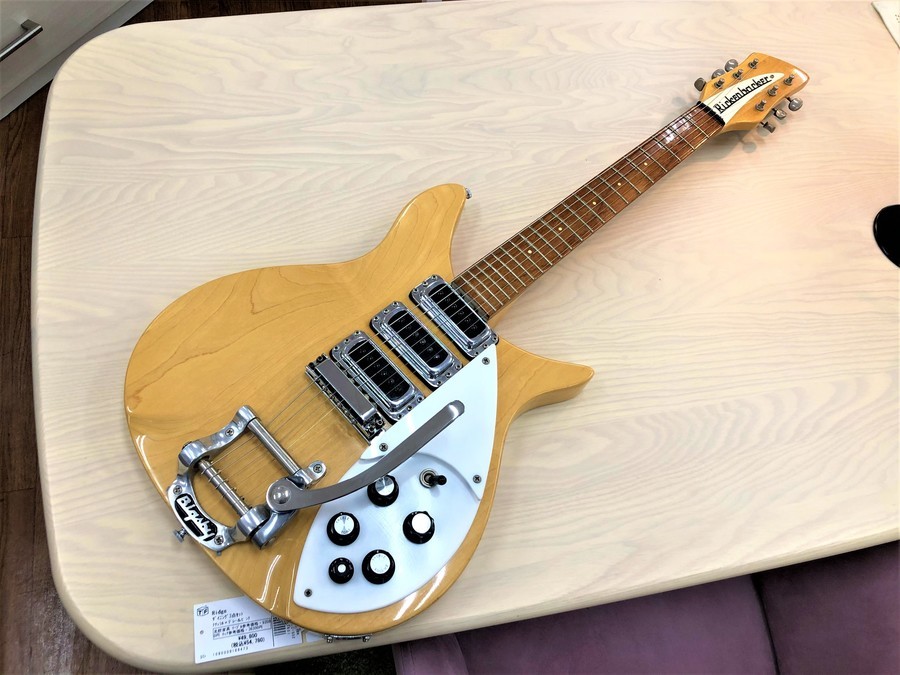 スマホで購入】84年製 Rickenbacker(リッケンバッカー)320をご紹介