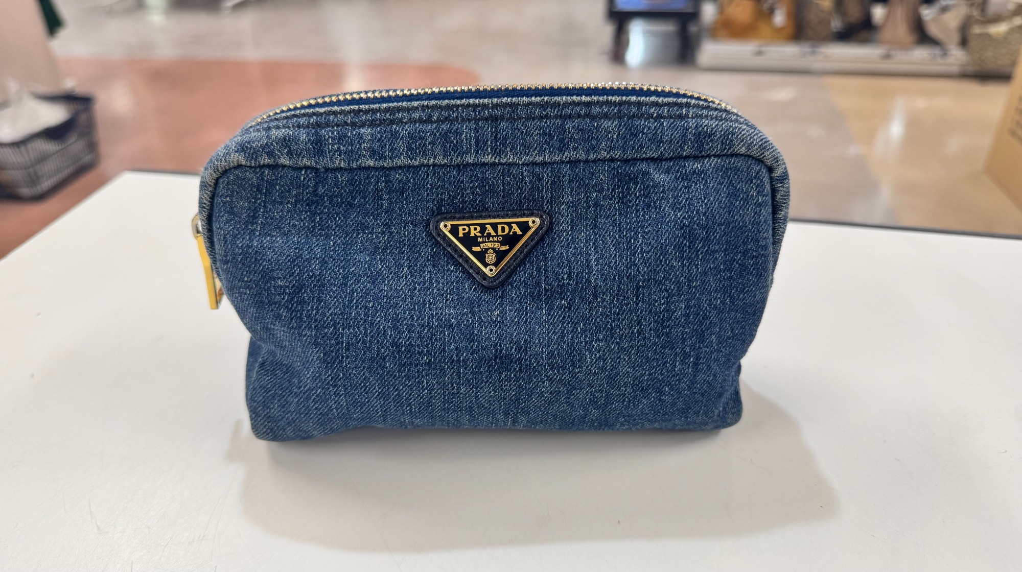 PRADA(プラダ)のデニムポーチを買取入荷致しました！！｜2025年01月20
