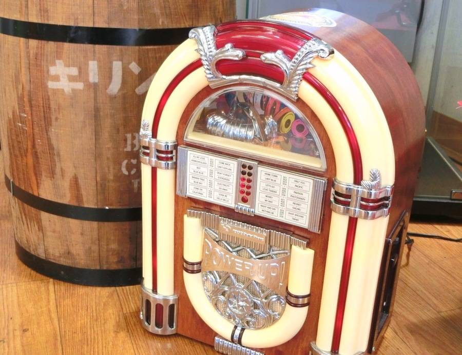 気分もあの頃に・・・? ジュークボックス型 ラジカセ入荷！【上尾店