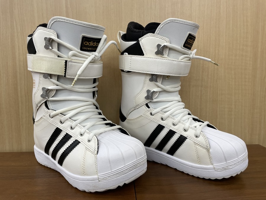 アディダスの名作スーパースターが入荷しました！｜2022年02月01日