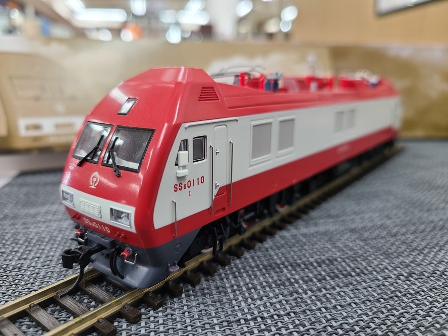 HOゲージの中国鉄路 韶山9G型 SS9G 電気機関車入荷しました！｜2022年