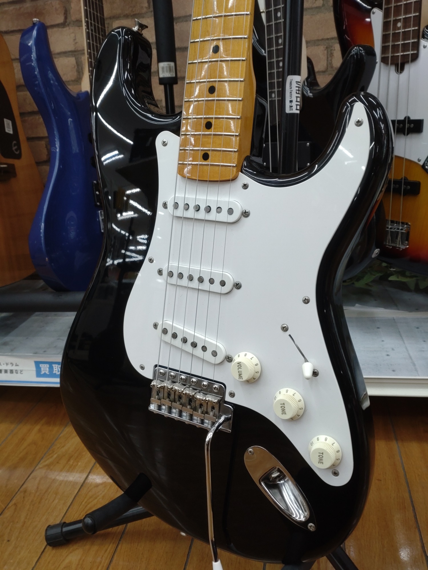 ダイナ楽器期のFENDER JAPANのST57-70TX ストラトキャスターが新入荷